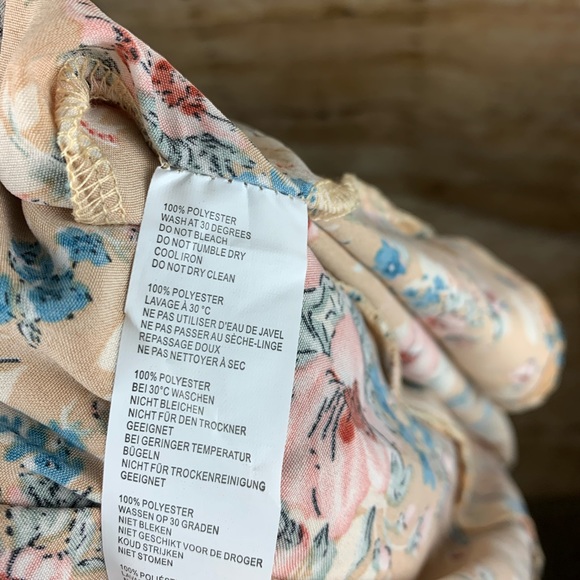 NWT Boohoo | Sleeveless Tie Front Floral Maxi Dres - Picture 6 of 6